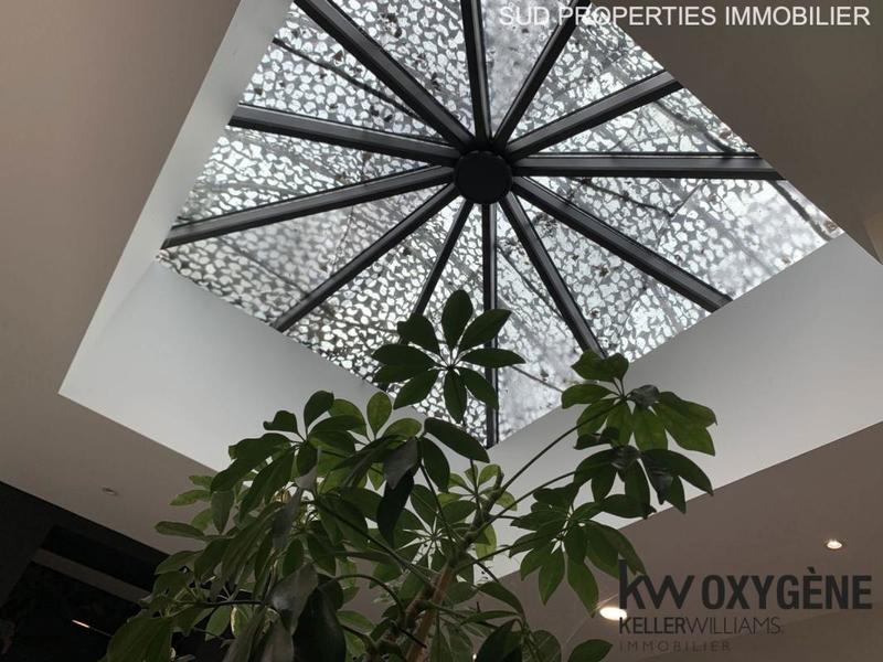 Maison - 210 m² - 6 pièces