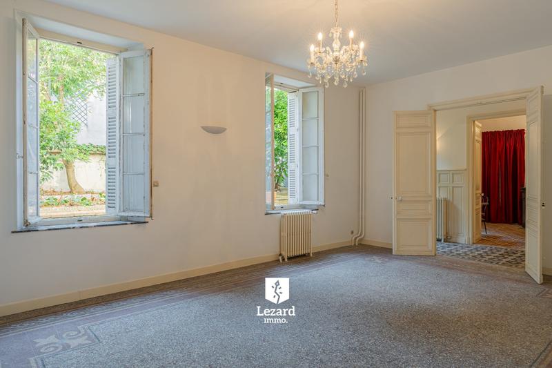 Maison ancienne - 282 m² - 8 pièces