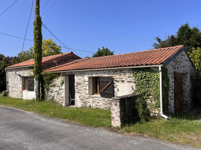 Maison en pierre - 92 m² - 5 pièces