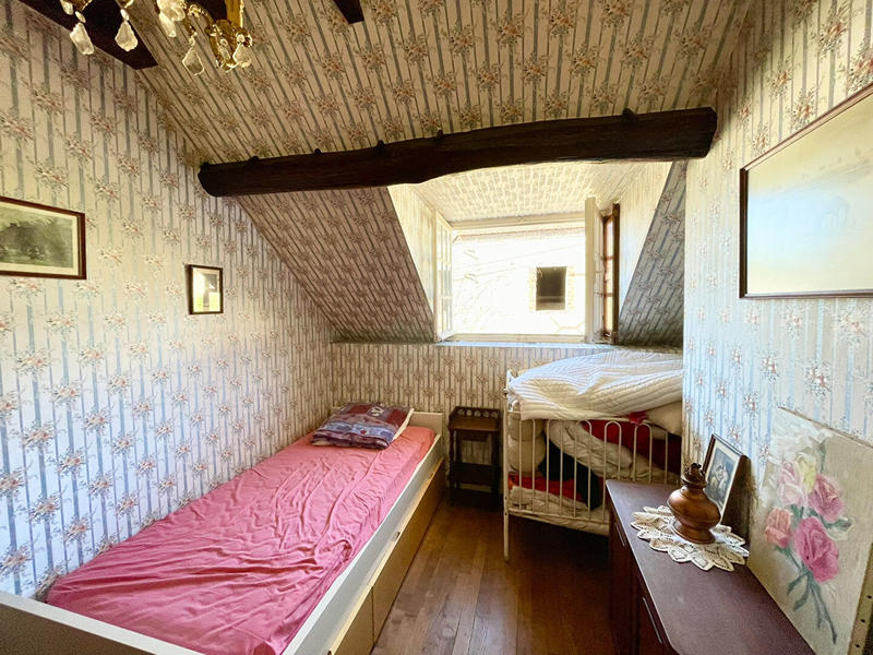 Demeure - 236 m² - 11 pièces