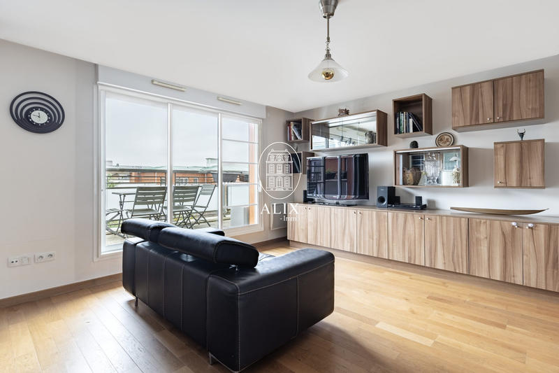 Appartement - 102 m² - 5 pièces