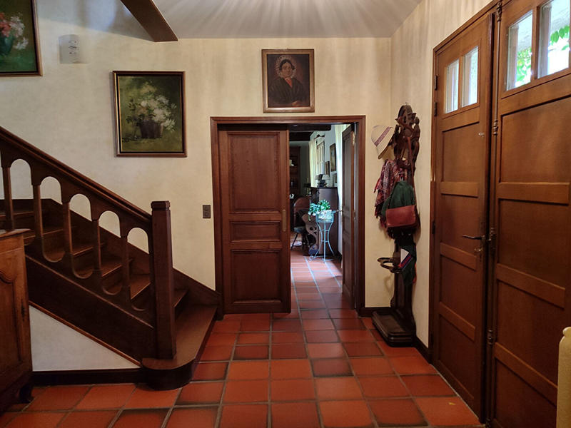 Maison - 205 m² - 7 pièces