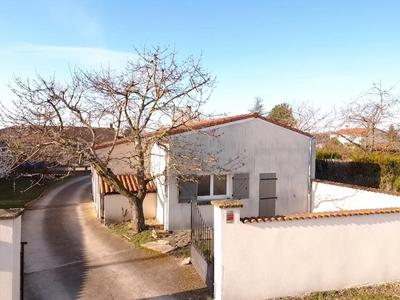 Maison - 96 m² - 2 pièces