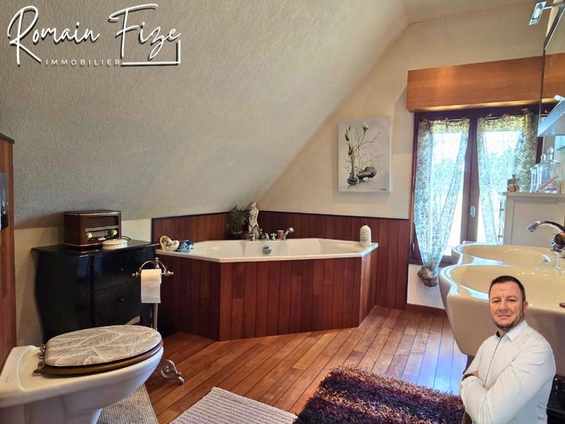 Maison - 277 m² - 4 pièces