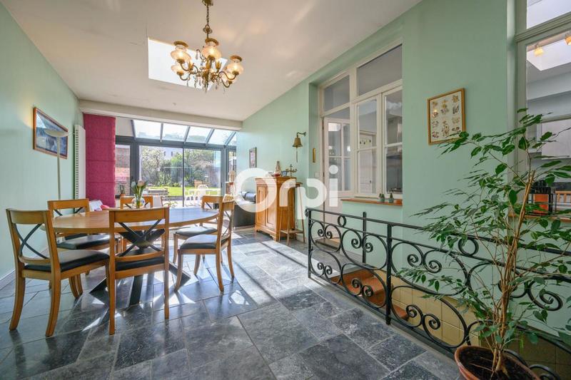Maison bourgeoise - 320 m² - 8 pièces