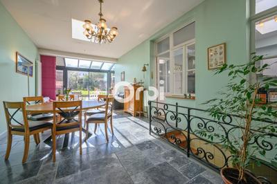 Maison bourgeoise - 320 m² - 8 pièces