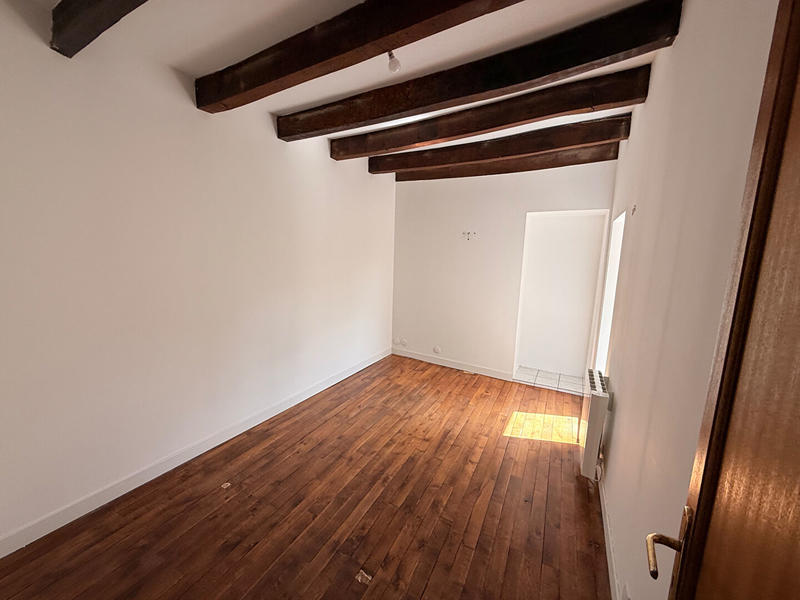 Maison - 216 m² - 9 pièces