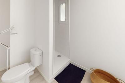 Studio - 25 m² - 1 pièce