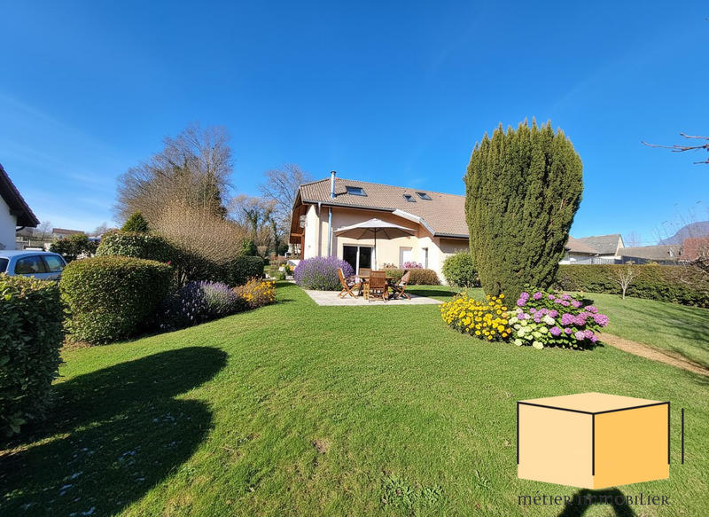 Villa - 140 m² - 8 pièces