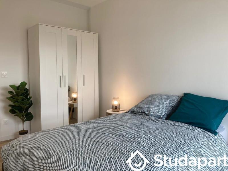 Appartement - 90 m² - 6 pièces