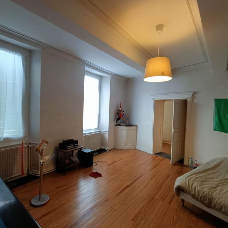 Maison - 311 m² - 7 pièces