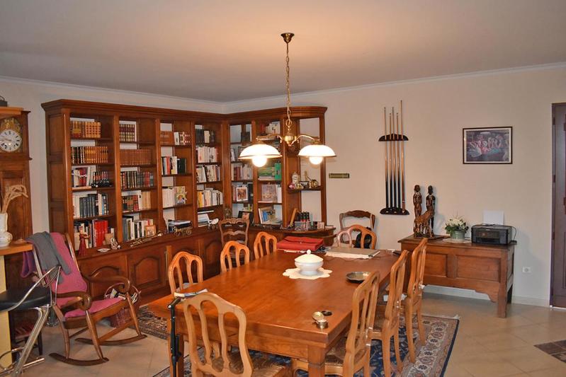 Maison - 201 m² - 5 pièces