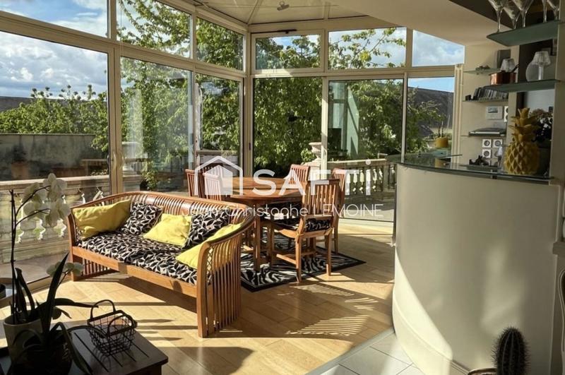 Propriété - 193 m² - 12 pièces