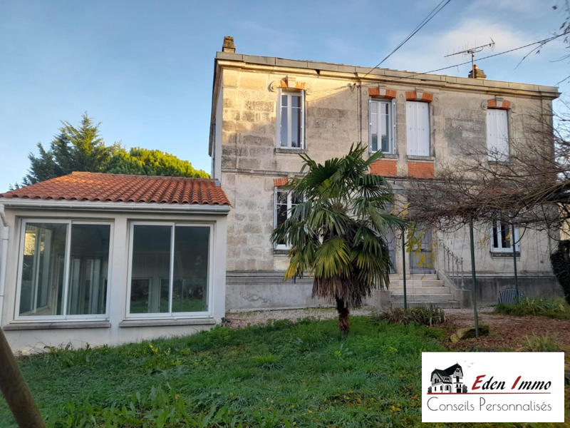 Maison - 256 m² - 10 pièces