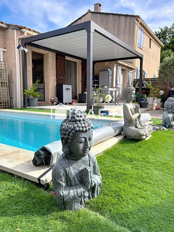 Maison - 90 m² - 4 pièces