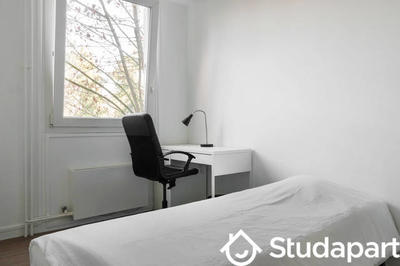 Chambre - 11 m² - 1 pièce