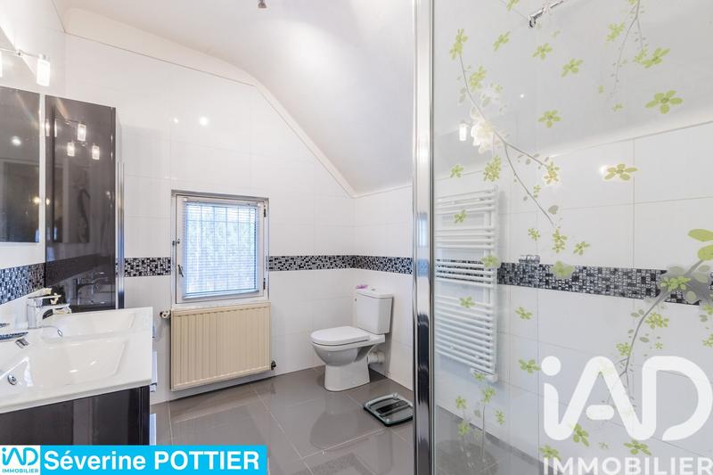 Maison - 102 m² - 5 pièces