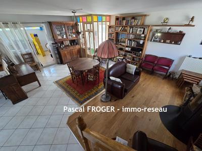 Maison - 136 m² - 6 pièces