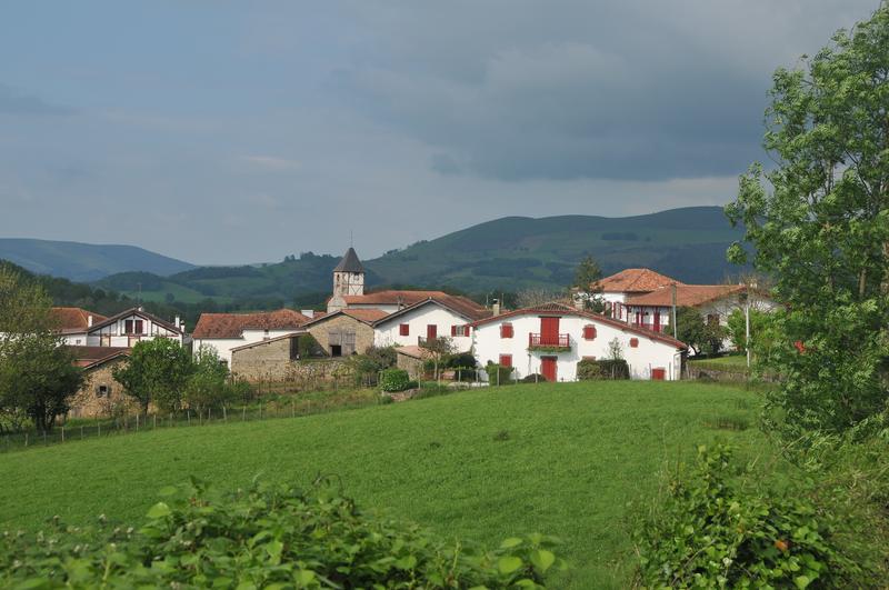 Fêtes de village : kantaldi (chants basques) suivi d'une soirée burger