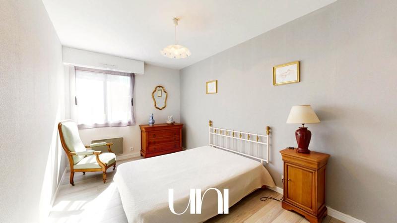 Appartement - 97 m² - 3 pièces