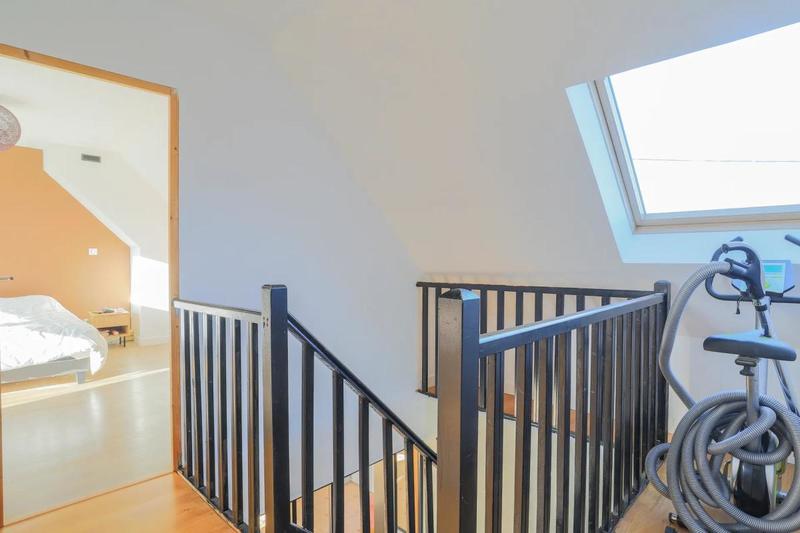 Maison - 122 m² - 7 pièces