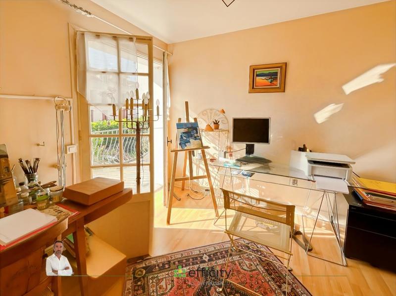 Maison - 160 m² - 9 pièces