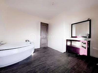 Maison de ville - 107 m² - 3 pièces