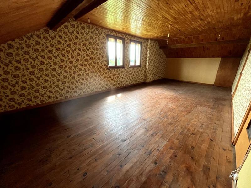 Maison - 316 m² - 9 pièces