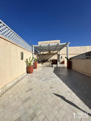 Maison - 350 m² - 7 pièces