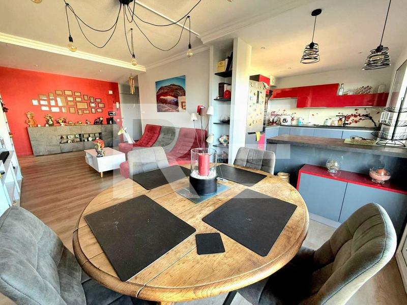 Appartement - 80 m² - 4 pièces