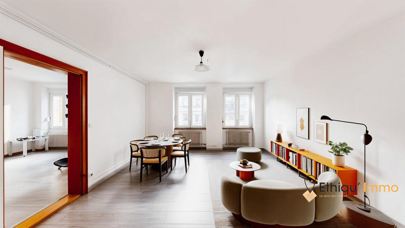 Maison - 228 m² - 15 pièces