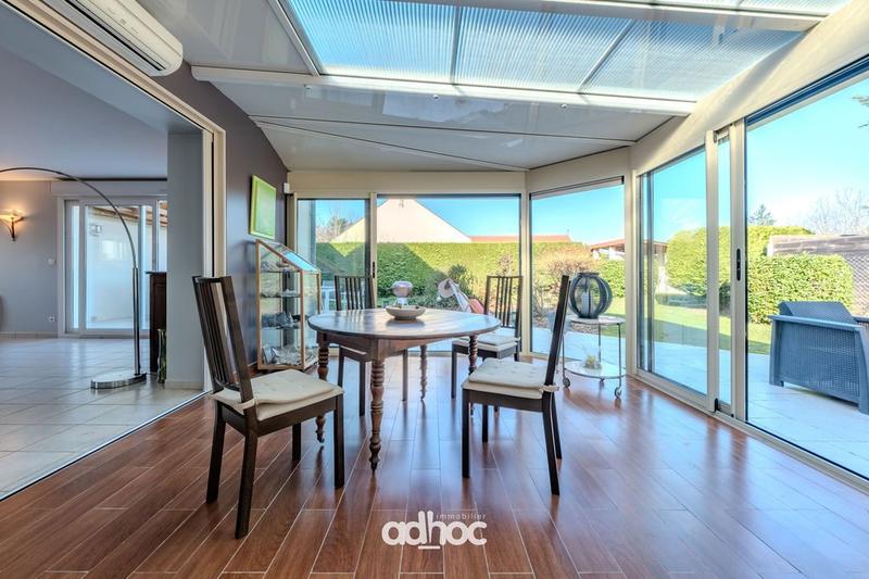 Maison traditionnelle - 190 m² - 7 pièces