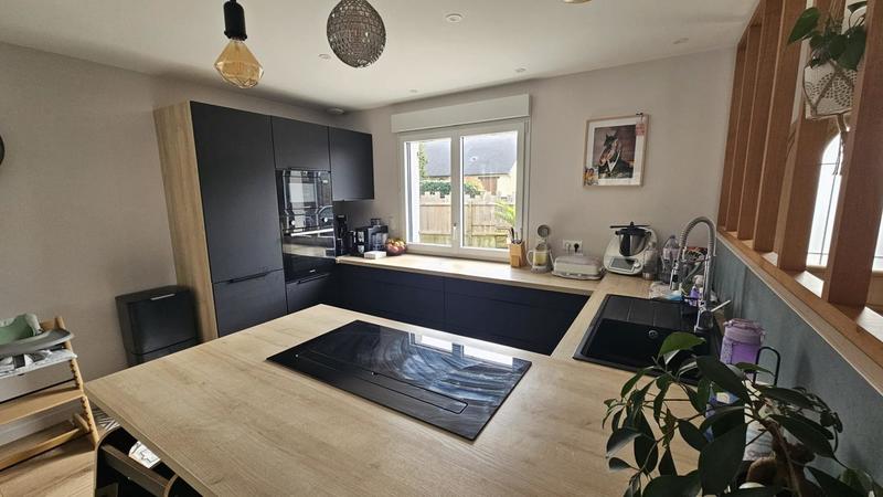 Maison - 145 m² - 6 pièces