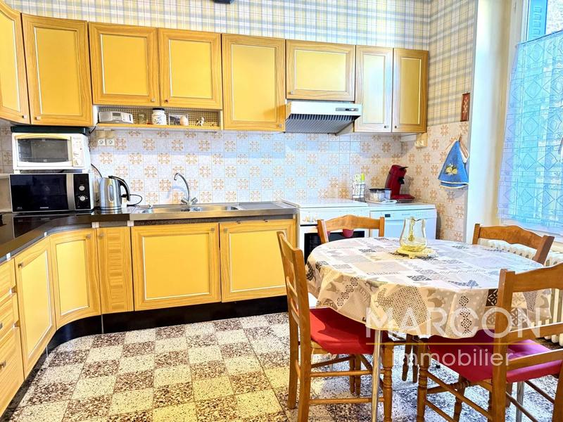 Maison de village - 95 m² - 4 pièces