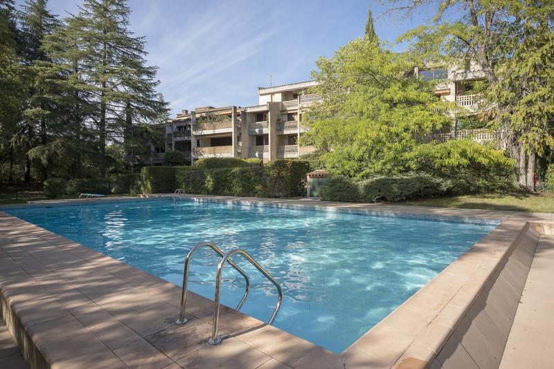 Appartement - 92 m² - 4 pièces