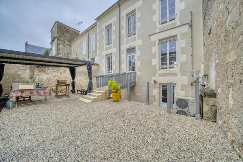 Maison - 190 m² - 6 pièces
