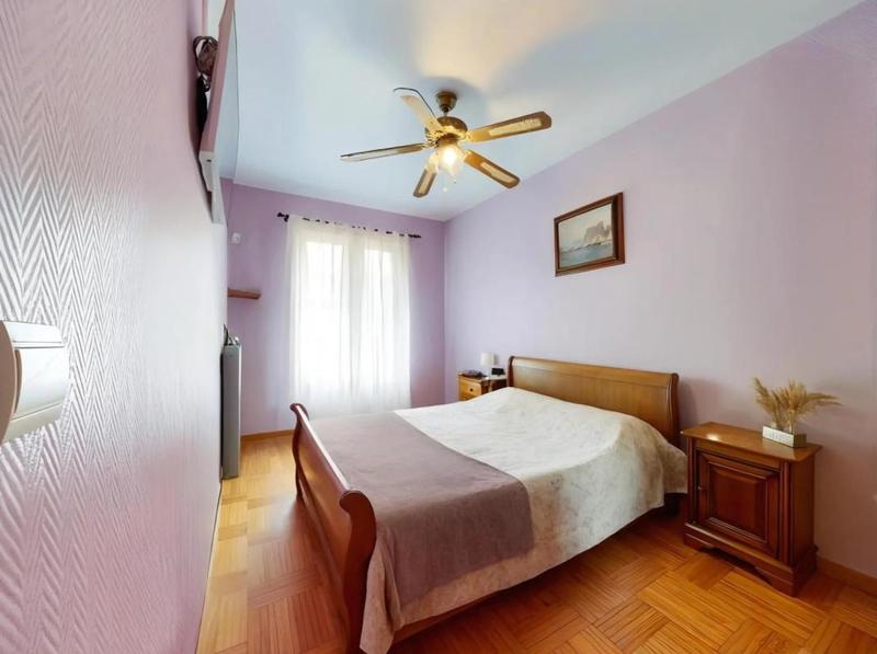 Maison - 188 m² - 8 pièces