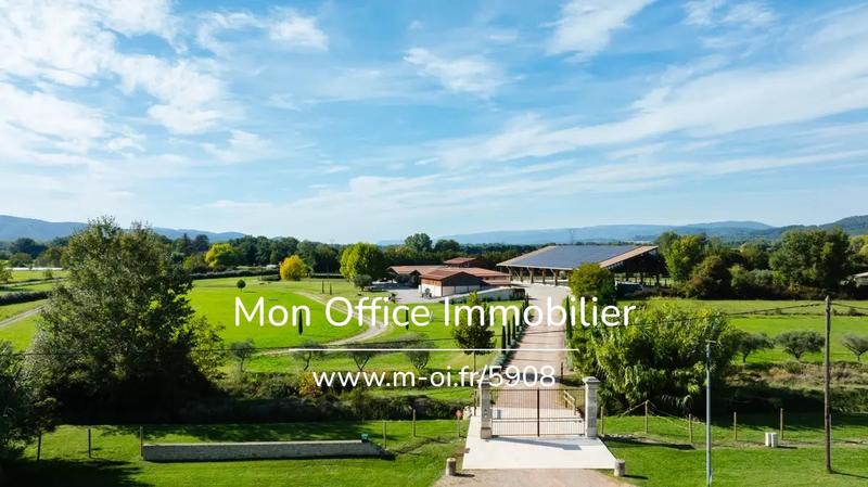 Maison - 340 m² - 7 pièces