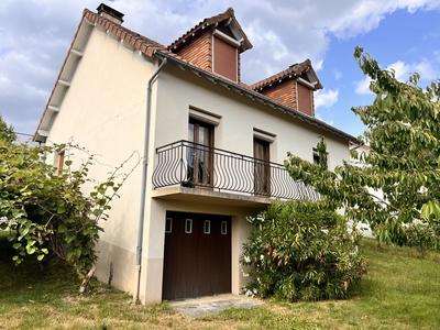 Maison - 92 m² - 5 pièces