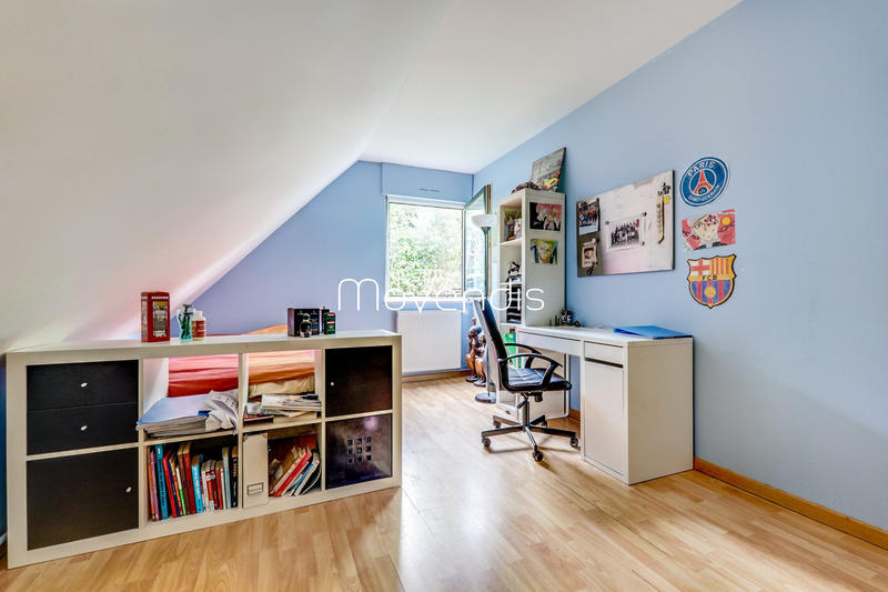 Maison contemporaine - 141 m² - 7 pièces