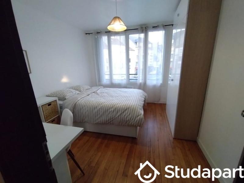 Chambre - 10 m² - 1 pièce