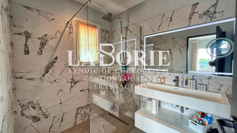 Villa - 140 m² - 5 pièces