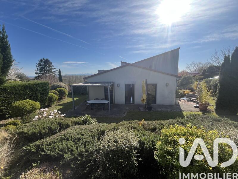 Maison de maîtres - 130 m² - 8 pièces