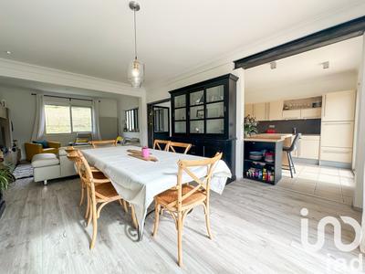 Maison - 258 m² - 11 pièces