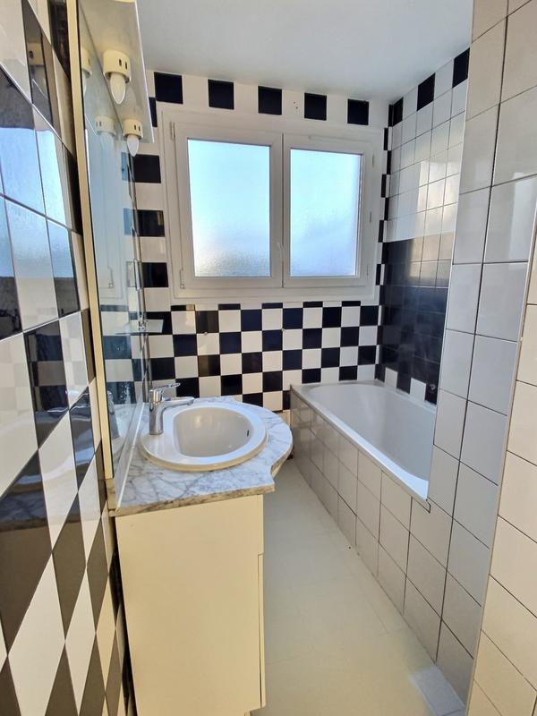 Appartement - 65 m² - 3 pièces