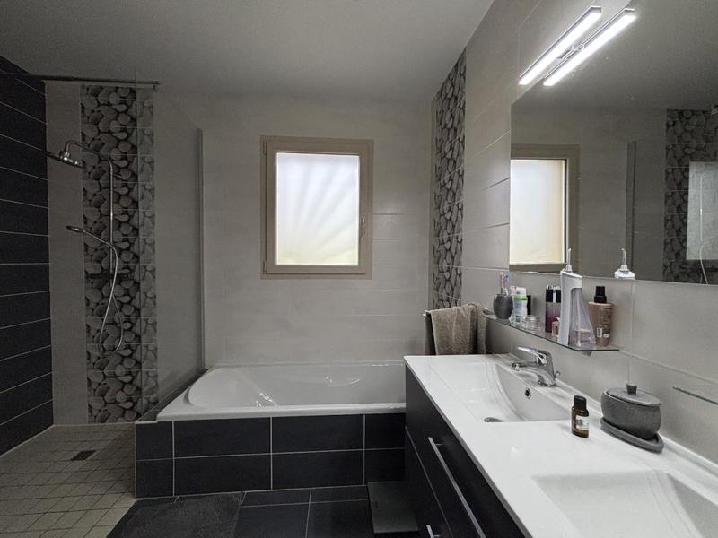 Maison - 141 m² - 4 pièces