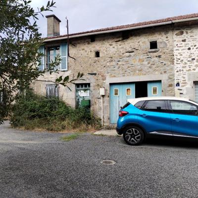 Maison - 250 m² - 4 pièces