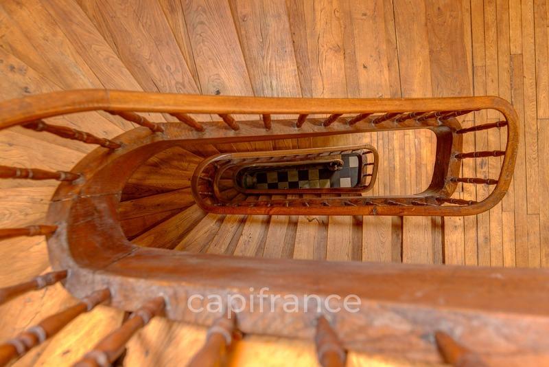 Appartement bourgeois - 130 m² - 4 pièces