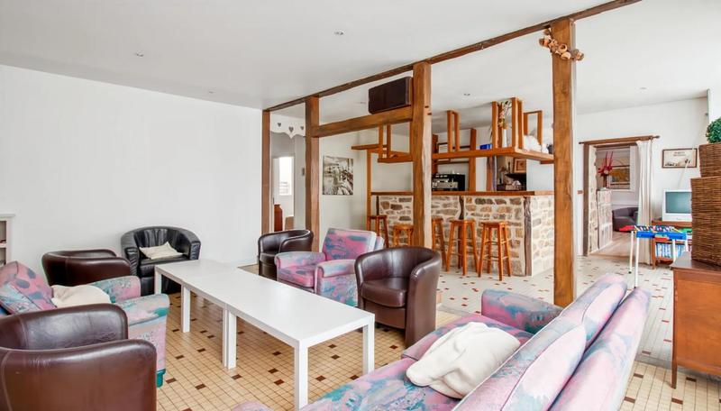 Propriété - 469 m² - 16 pièces