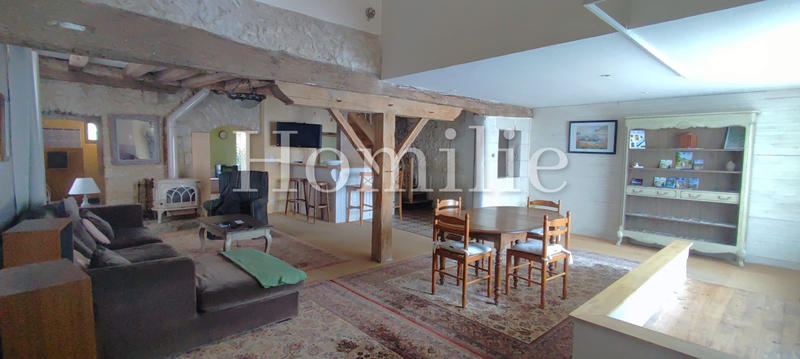 Maison - 191 m² - 5 pièces